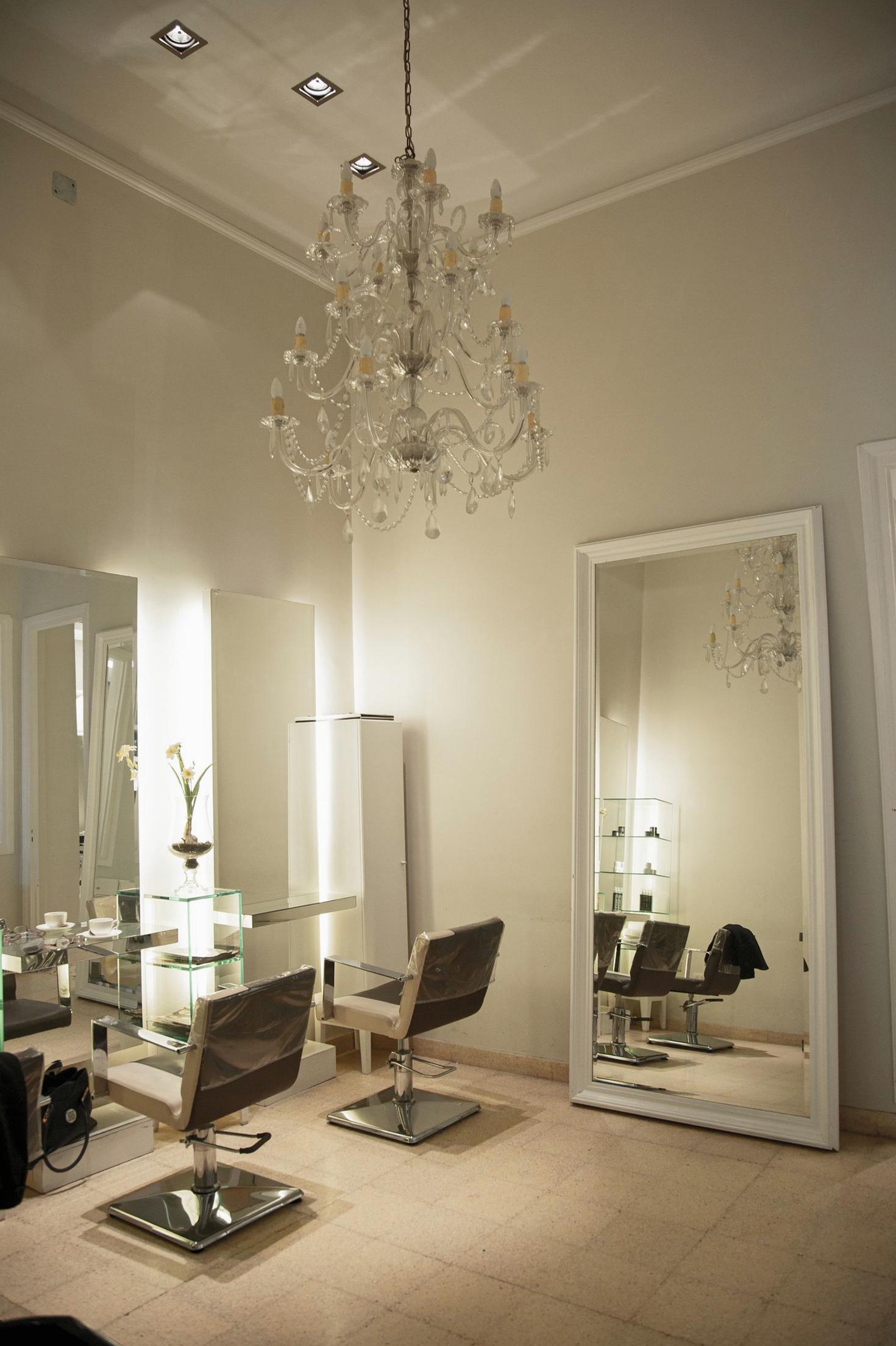 Nextdealguide Toronto furniture showroom interior